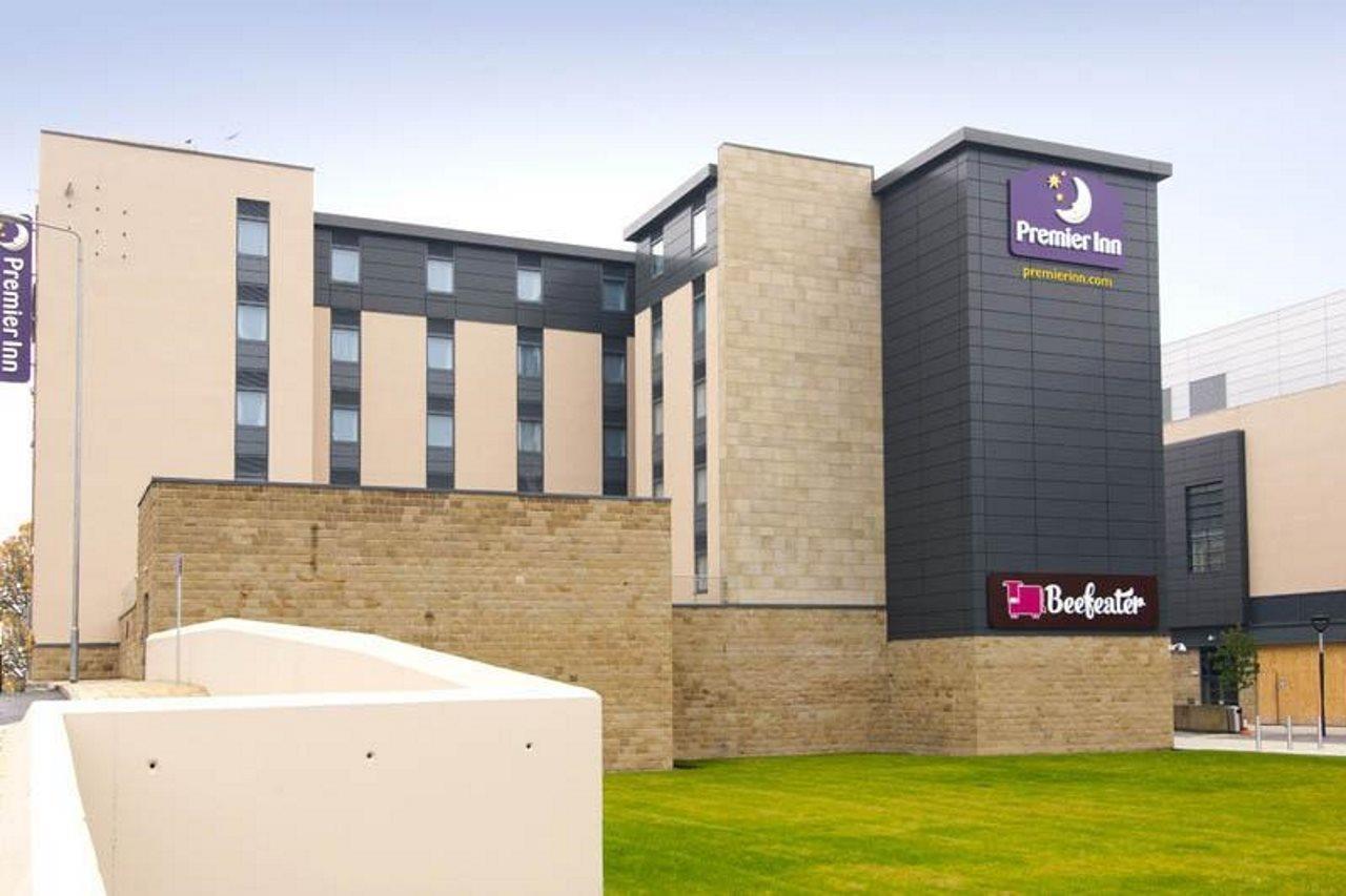 Premier Inn Halifax Town Centre Exterior photo