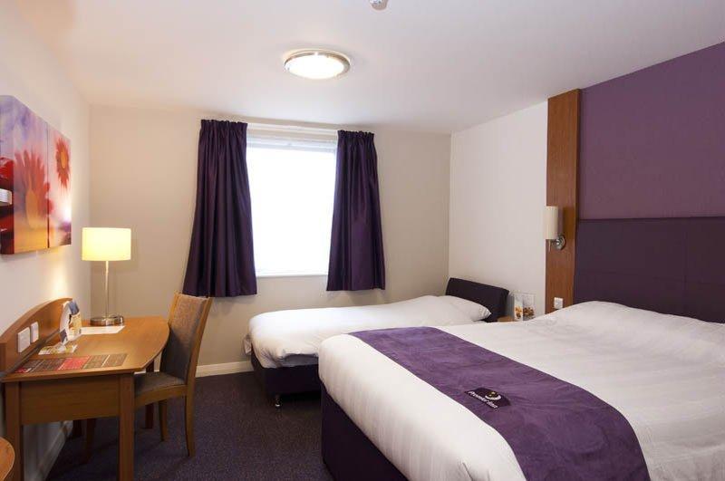 Premier Inn Halifax Town Centre Exterior photo
